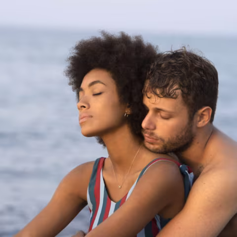 Netflix annuncia Summertime, una serie originale prodotta da Cattleya e tratta dal romanzo di Federico Moccia "Tre metri sopra il cielo"