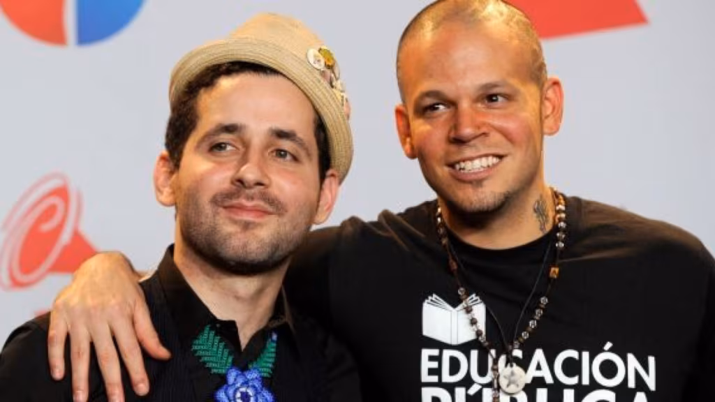 Da Calle 13 a Cabra. Breve storia del trio portoricano famoso nel mondo (ma non in Italia)
