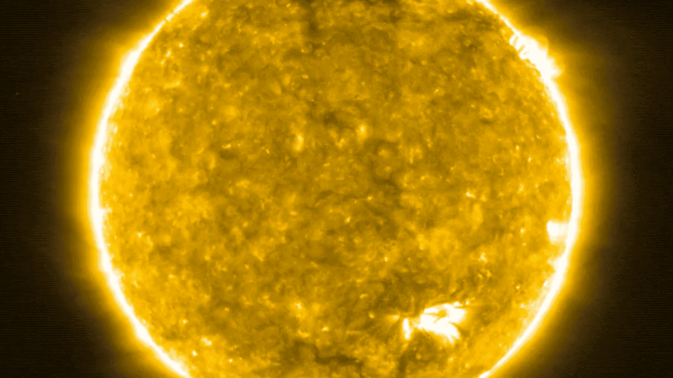 Il solar orbiter cattura immagini del sole da una distanza mai raggiunta prima