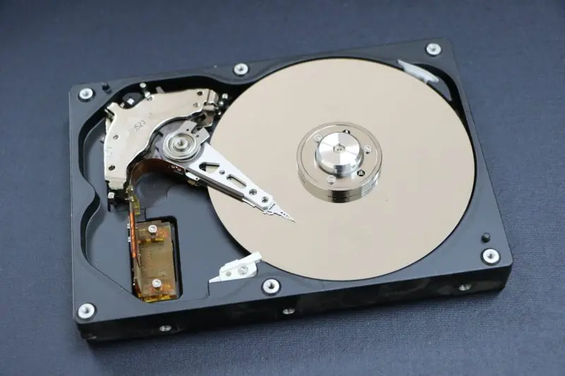 Guida alla scelta degli Hard Disk: SSD o HHD? Guida alla scelta degli Hard Disk: SSD o HHD?