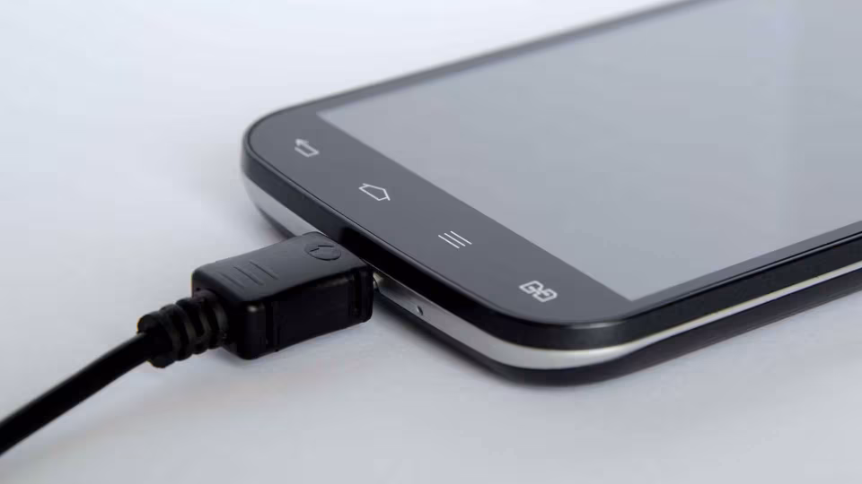 Caricabatterie unico per smartphone, tablet e device