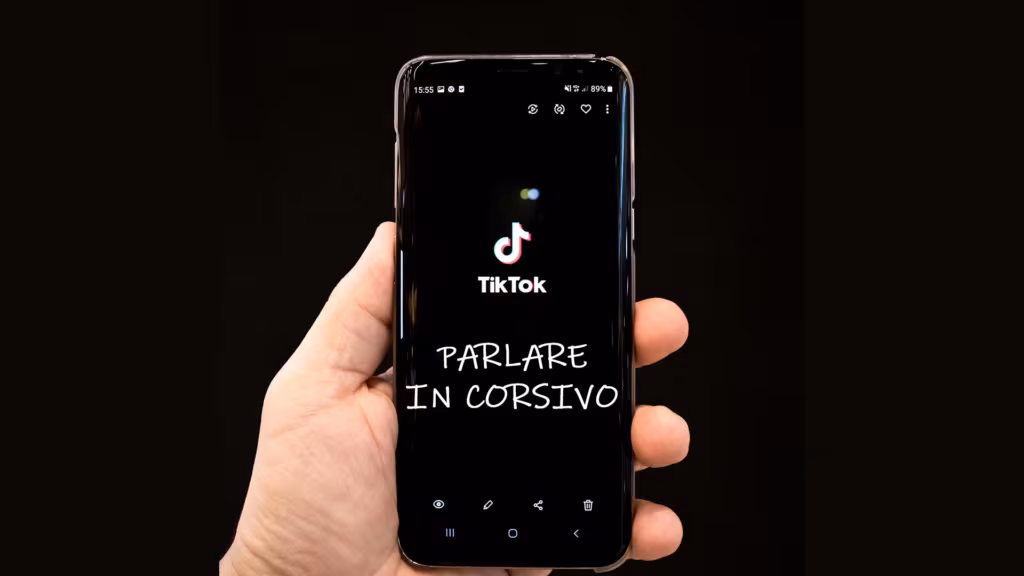 Privacy e TikTok: la guerra dei dati personali. Intanto in Italia su TikTok va di moda parlare in “corsivo”