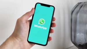 Un prossimo aggiornamento Whatsapp permetterà agli Admin di un gruppo di eliminare tutti i messaggi degli utenti