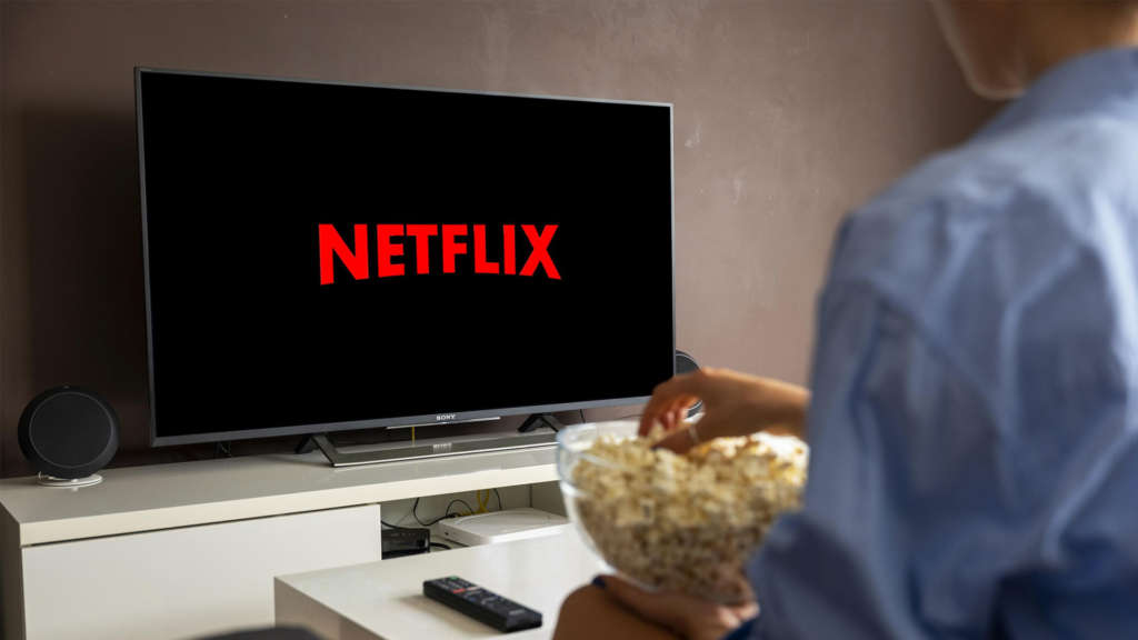 Netflix: addio agli abbonamenti condivisi. Cosa cambierà con le nuove regole