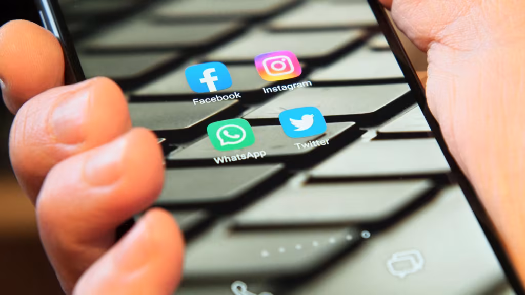 Meta: Facebook, Whatsapp, Instagram