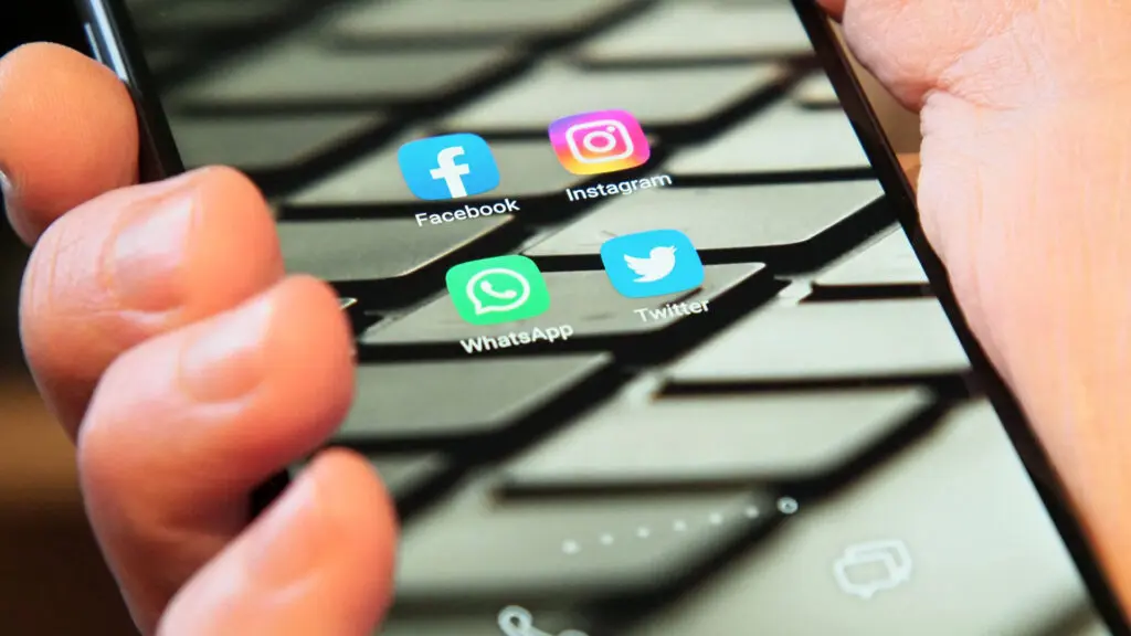 Meta: Facebook, Whatsapp, Instagram