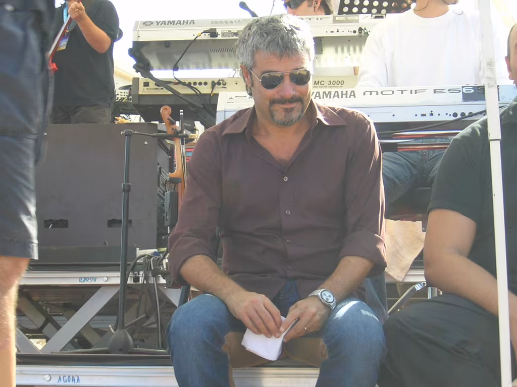 Pino Insegno: attore, doppiatore e conduttore tv