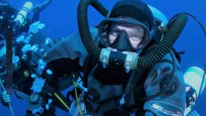 Ex sommozzatore e professore universitario vivrà 100 giorni sott’acqua.