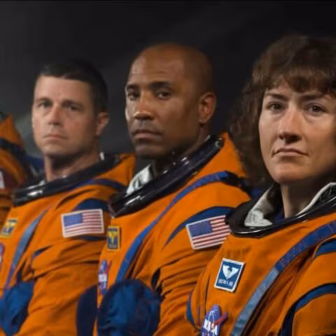 La NASA annuncia i nomi degli astronauti che comporranno l'equipaggio della missione lunare Artemis II