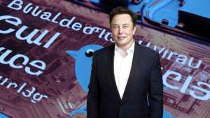 Elon Musk investe sull’intelligenza artificiale di Twitter (una settimana dopo aver firmato una petizione per fermare le IA)