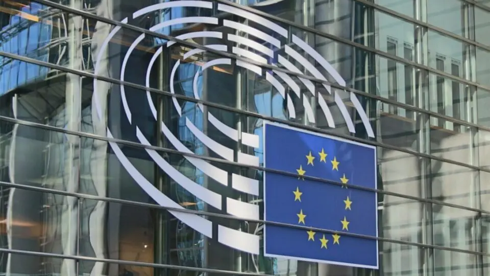 Apple e Microsoft contro l'Unione Europea: "iMessage e Bing non sono Gatekeeper"