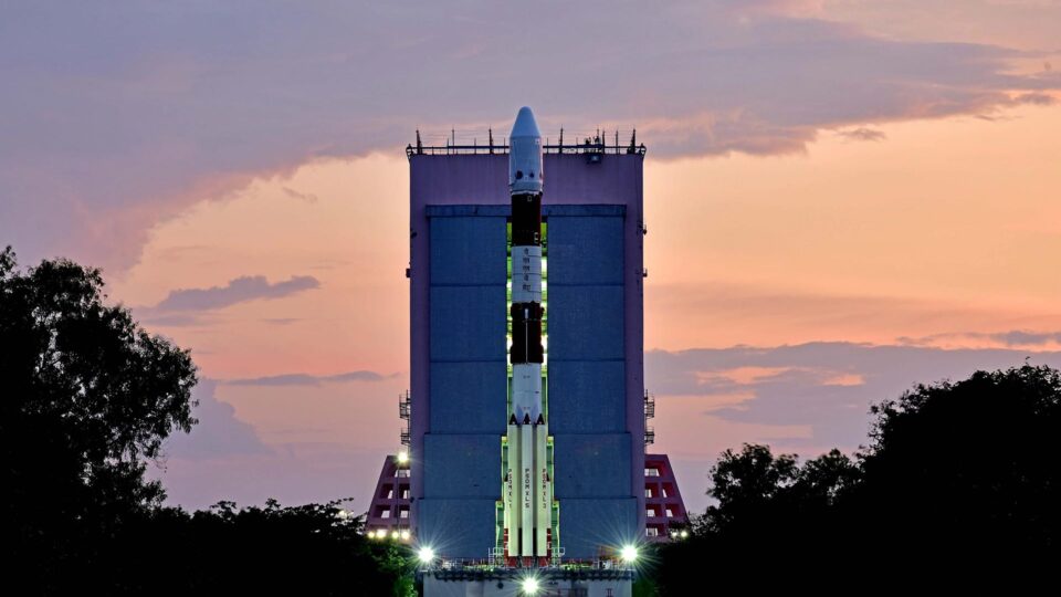 L'india lancia una sonda per studiare il sole