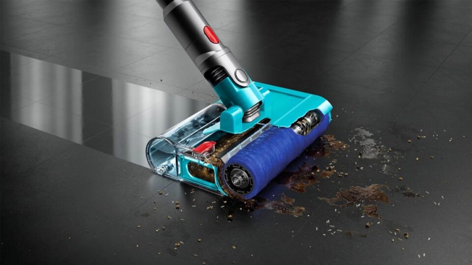 Nuovo Dyson V15s Detect Submarine:: non solo aspira la polvere ma lava anche i pavimenti